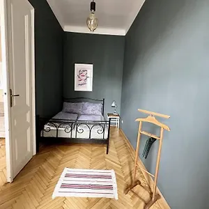  Appartamento Ruhige & Grosse Altbauwohnung 7min Zum Zentrum